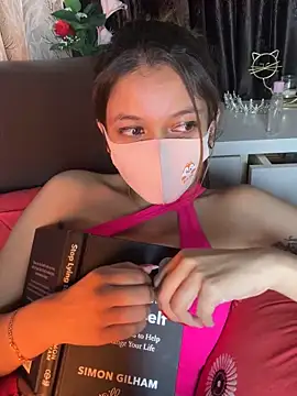 Snapshot of Jen_jennyy1 chatting on 02/22/25, 08:31 Jen jennyy1 online show from 02/22/25, 08:31