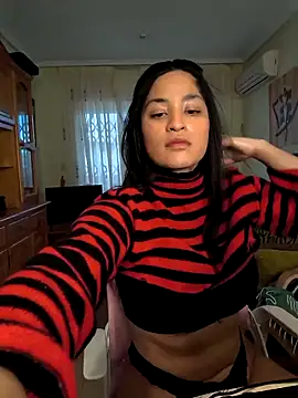 bella apont online show from 03/10/25, 07:21