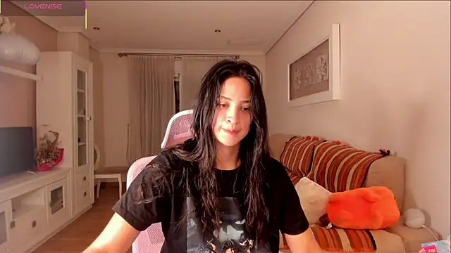 bella apont online show from 09/28/25, 11:10