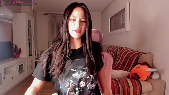 bella apont online show from 11/09/25, 08:18