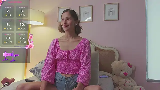 Snapshot of KittyAna chatting on 02/06/25, 07:51 KittyAna online show from 02/06/25, 07:51