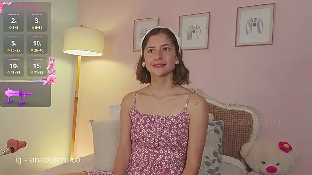 Snapshot of KittyAna chatting on 03/04/25, 07:32 KittyAna online show from 03/04/25, 07:32