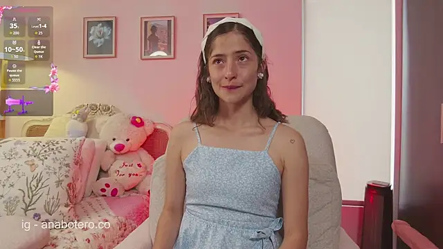 Snapshot of KittyAna chatting on 10/09/25, 07:34 KittyAna online show from 10/09/25, 07:34