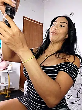 Charlotte Bayron online show from 09/09/25, 12:10