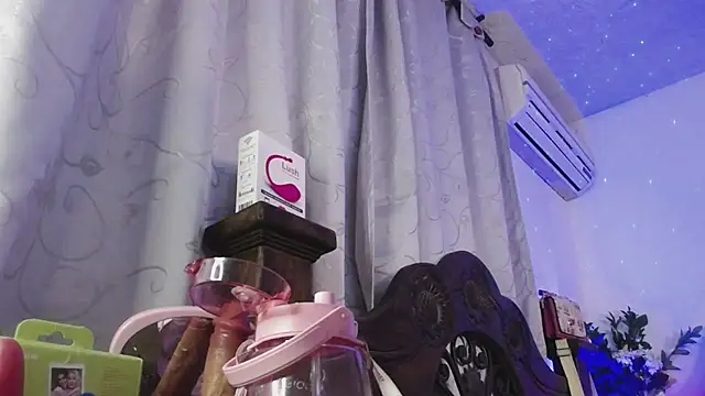 SexyLuna   online show from 02/22/25, 04:40