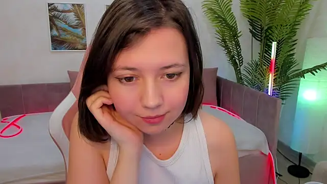 Snapshot of Lina_Brownie chatting on 02/03/25, 05:40 Lina Brownie online show from 02/03/25, 05:40