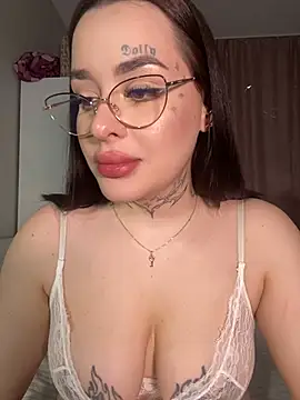 fuckdoll 18 online show from 02/16/25, 03:27