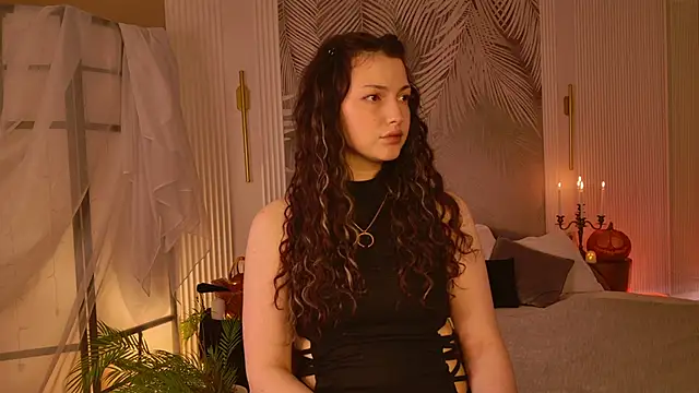 Miley Smile online show from 10/24/25, 08:33