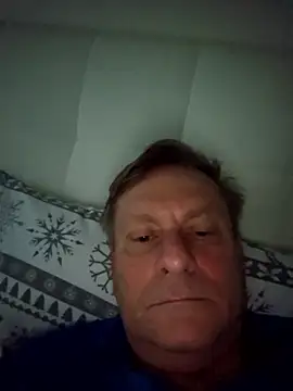 Snapshot of johnnym1 chatting on 01/15/26, 07:24 johnnym1 online show from 01/15/26, 07:24