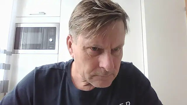 Snapshot of johnnym1 chatting on 02/16/26, 12:12 johnnym1 online show from 02/16/26, 12:12