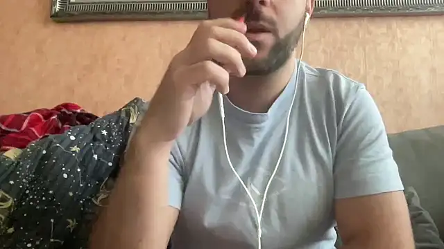 Snapshot of RedDante89 chatting on 12/15/24, 08:30 RedDante89 online show from 12/15/24, 08:30