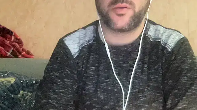 Snapshot of RedDante89 chatting on 12/20/24, 11:43 RedDante89 online show from 12/20/24, 11:43