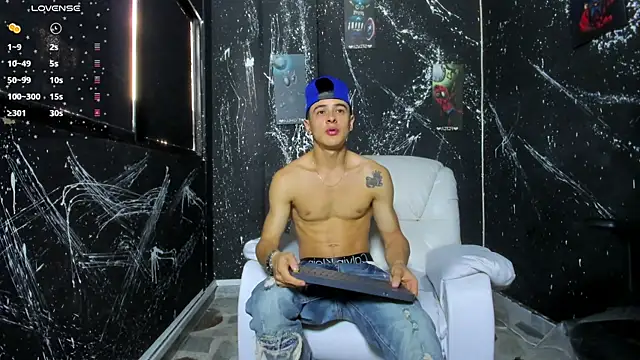 Snapshot of JuniorMorris_ chatting on 09/12/25, 09:26 JuniorMorris online show from 09/12/25, 09:26