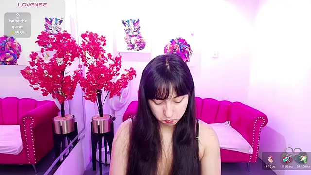 Snapshot of Miss_dolly_ chatting on 08/03/26, 12:43 Miss dolly online show from 08/03/26, 12:43