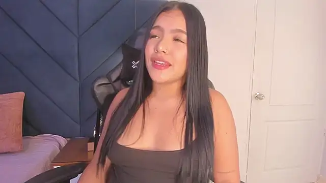 Snapshot of sarita_hills chatting on 02/16/25, 03:47 sarita hills online show from 02/16/25, 03:47