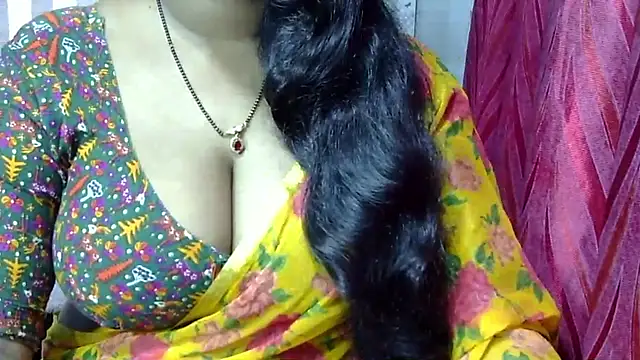 Snapshot of samyukthapuretelugu chatting on 12/05/25, 09:29 samyukthapuretelugu online show from 12/05/25, 09:29