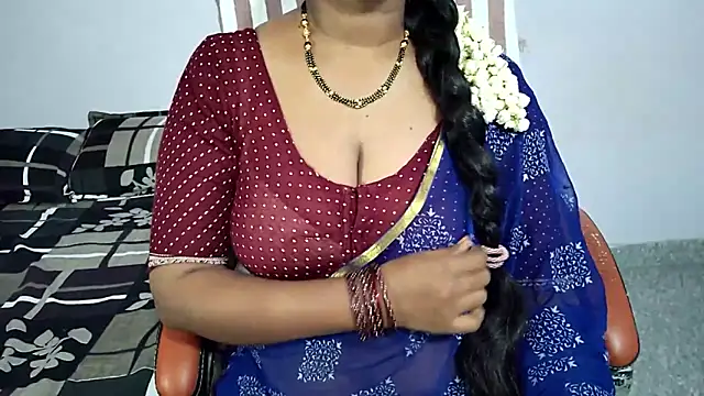 Snapshot of samyukthapuretelugu chatting on 04/12/26, 04:28 samyukthapuretelugu online show from 04/12/26, 04:28