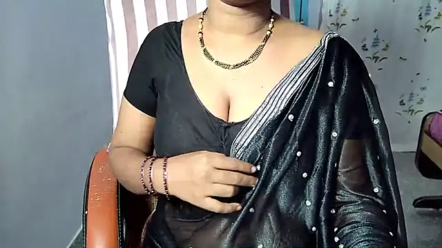 Snapshot of samyukthapuretelugu chatting on 05/03/26, 04:13 samyukthapuretelugu online show from 05/03/26, 04:13