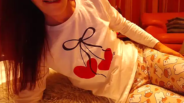 Snapshot of LovelyAndraGirl chatting on 04/14/26, 07:09 LovelyAndraGirl online show from 04/14/26, 07:09