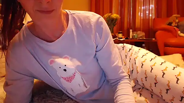 Snapshot of LovelyAndraGirl chatting on 05/20/26, 04:46 LovelyAndraGirl online show from 05/20/26, 04:46