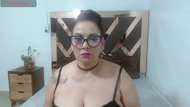 lindaesmeralda online show from 04/29/26, 10:08