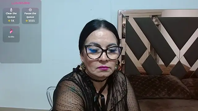 lindaesmeralda online show from 05/12/26, 10:45
