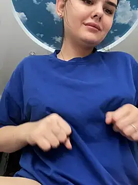 Snapshot of NikaMur chatting on 12/30/24, 03:58 NikaMur online show from 12/30/24, 03:58