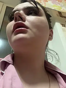 Snapshot of NikaMur chatting on 01/13/25, 01:17 NikaMur online show from 01/13/25, 01:17