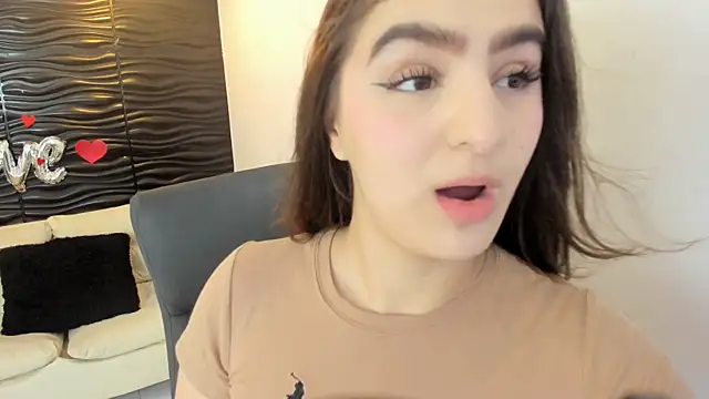 sofia 44 online show from 04/25/26, 01:41