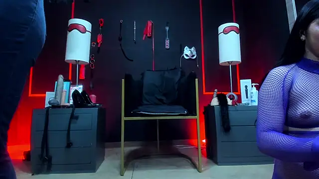 CharlotteScotte online show from 10/28/25, 12:09