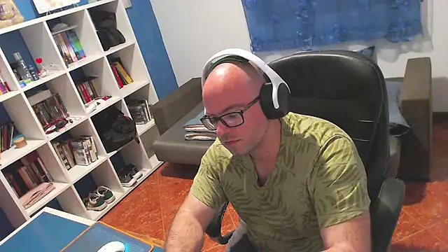 ravingr4d4 online show from 04/25/26, 09:45