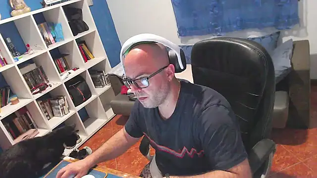 ravingr4d4 online show from 04/26/26, 10:07
