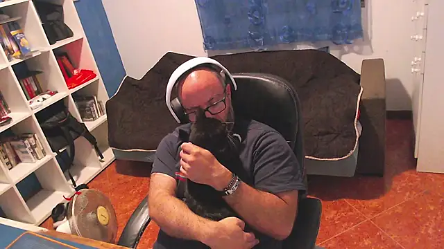 ravingr4d4 online show from 06/09/26, 09:04