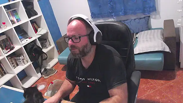 Snapshot of ravingr4d4 chatting on 07/19/26, 10:02 ravingr4d4 online show from 07/19/26, 10:02