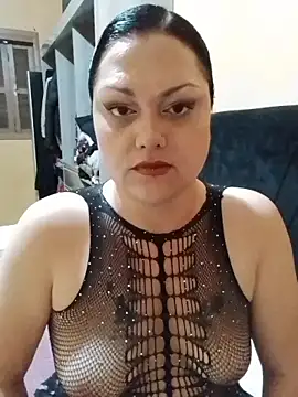 Snapshot of LilithRos3 chatting on 01/07/26, 10:23 LilithRos3 online show from 01/07/26, 10:23