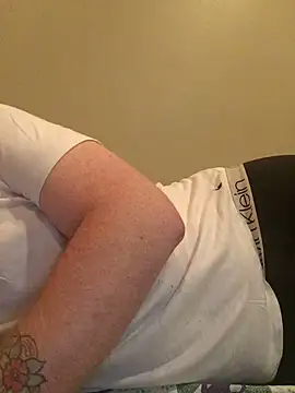 Snapshot of Tylerx9 chatting on 03/17/26, 03:00 Tylerx9 online show from 03/17/26, 03:00