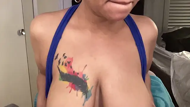 Snapshot of cocaNutt chatting on 10/23/25, 12:26 cocaNutt online show from 10/23/25, 12:26