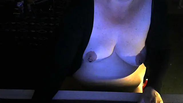Silvia2277 online show from 06/03/26, 07:19