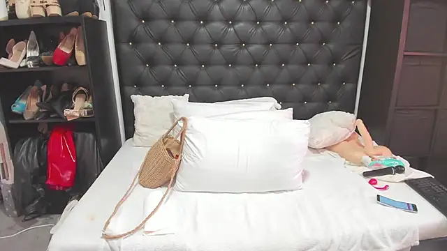 BbwSQUIRTERxx online show from 06/26/26, 03:22