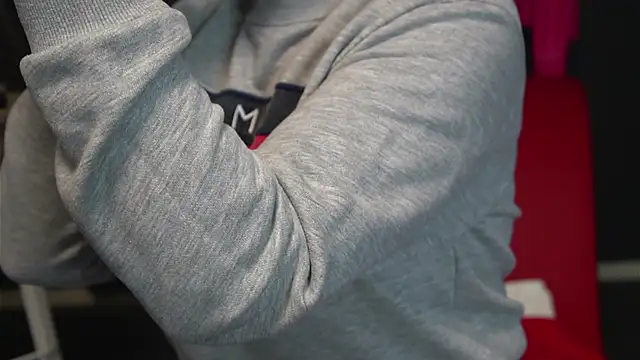 CelineConner online show from 10/07/25, 04:09