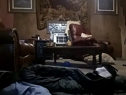 Snapshot of AlphaAlluring69 chatting on 03/06/26, 01:35 AlphaAlluring69 online show from 03/06/26, 01:35