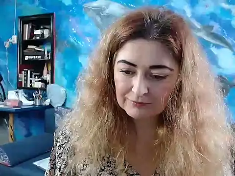 Helen1974 online show from 12/20/24, 11:21