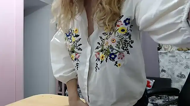 Helen1974 online show from 01/19/25, 02:49