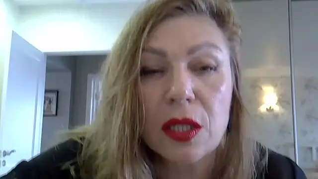 Snapshot of Alexandra-Rosee chatting on 10/27/25, 05:44 Alexandra-Rosee online show from 10/27/25, 05:44