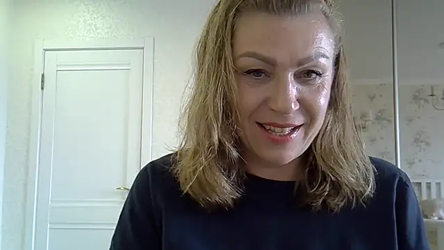 Snapshot of Alexandra-Rosee chatting on 10/29/25, 05:20 Alexandra-Rosee online show from 10/29/25, 05:20