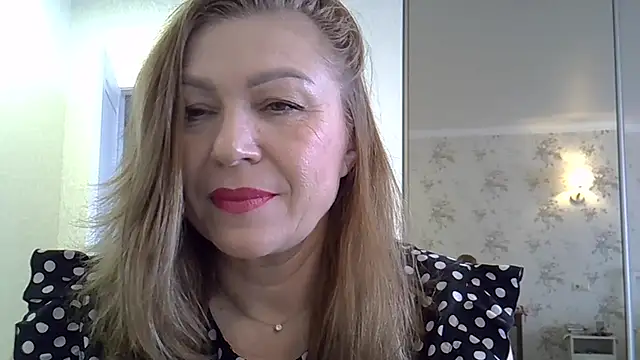 Snapshot of Alexandra-Rosee chatting on 12/15/25, 05:34 Alexandra-Rosee online show from 12/15/25, 05:34