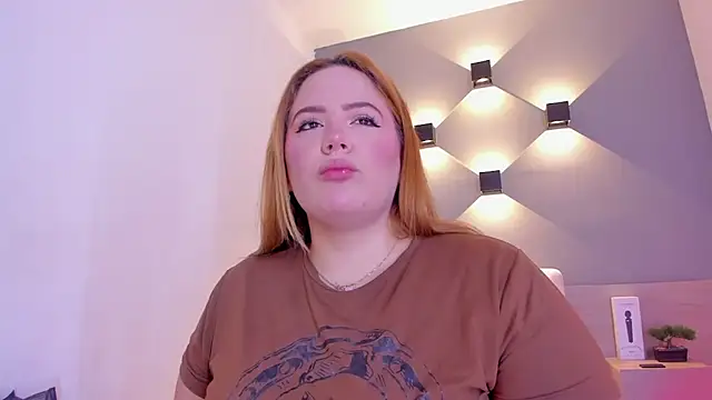 Snapshot of sophiarossee_ chatting on 01/29/25, 12:24 sophiarossee online show from 01/29/25, 12:24