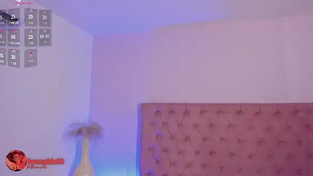 Snapshot of sophiarossee_ chatting on 11/29/25, 12:52 sophiarossee online show from 11/29/25, 12:52