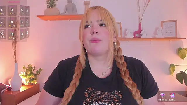 Snapshot of sophiarossee_ chatting on 05/09/26, 03:39 sophiarossee online show from 05/09/26, 03:39
