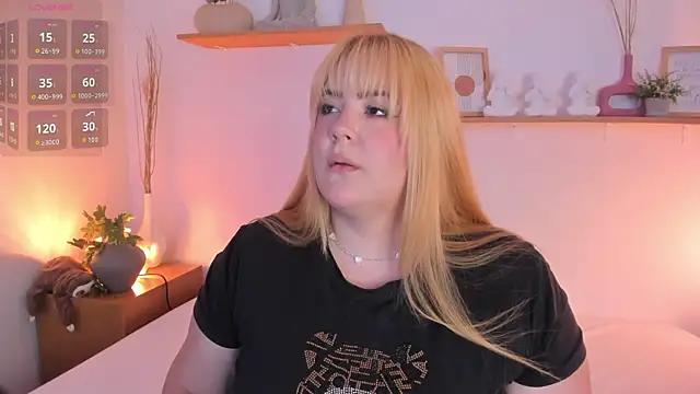 Snapshot of sophiarossee_ chatting on 06/02/26, 04:31 sophiarossee online show from 06/02/26, 04:31